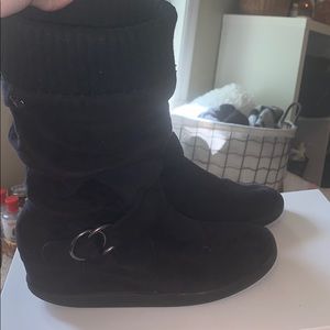 Black boots